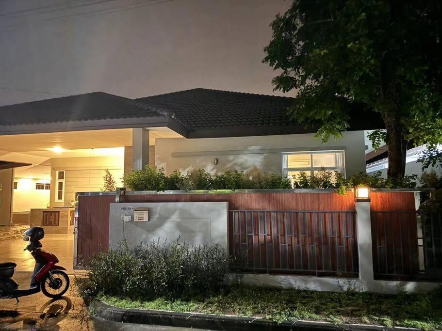 Panalee Banna Village独栋东区3卧室别墅远离尘嚣静谧之王 Nong Prue المظهر الخارجي الصورة
